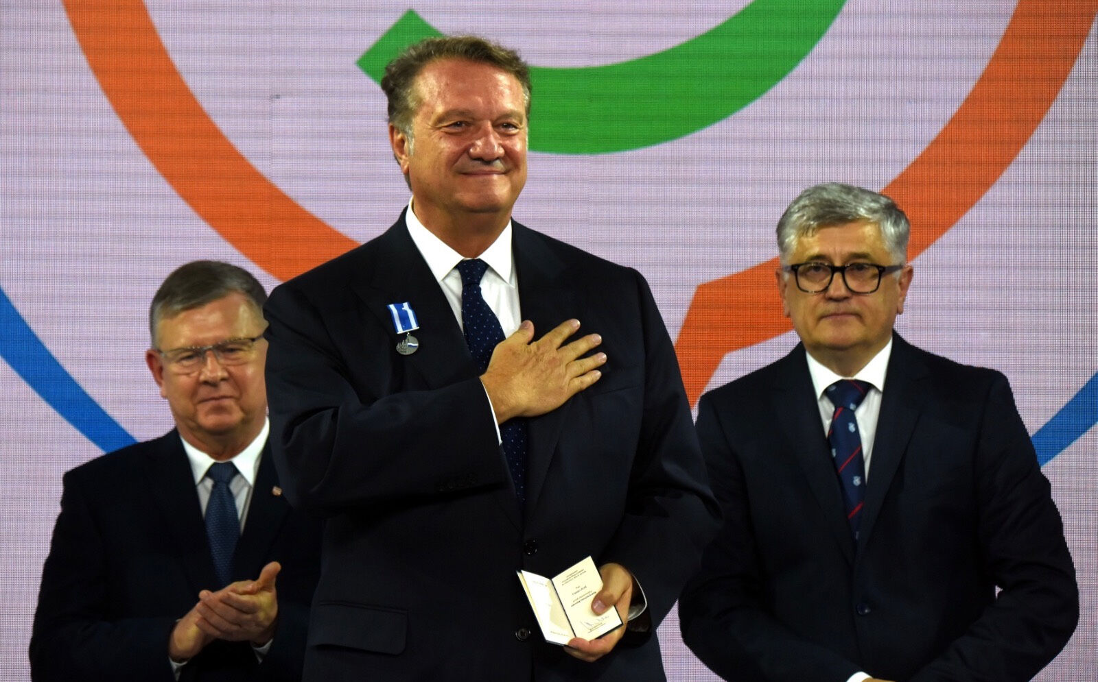 Beşiktaş Futbol A.Ş. açıkladı! Hasan Arat kimdir, istifa mı etti, yeni başkan kim olacak? - 4. Resim