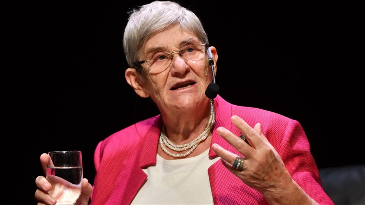 Hiç aşı olmadığını itiraf etti! Canan Karatay kaç yaşında, hangi hastanede görev yapıyor? - 2. Resim