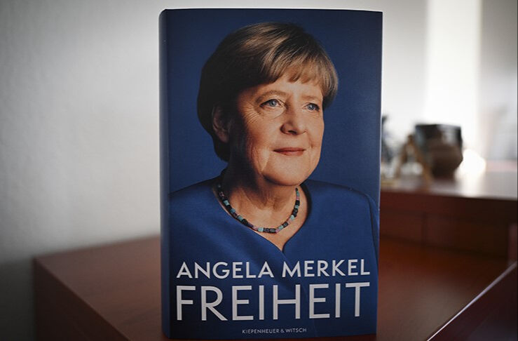 Merkel hayatını kaleme aldı! Cumhurbaşkanı Erdoğan'la ilgili kısım yankı uyandırdı Merkel hayatını kaleme aldı! Cumhurbaşkanı Erdoğan'la ilgili kısım yankı uyandırdı - 1. Resim