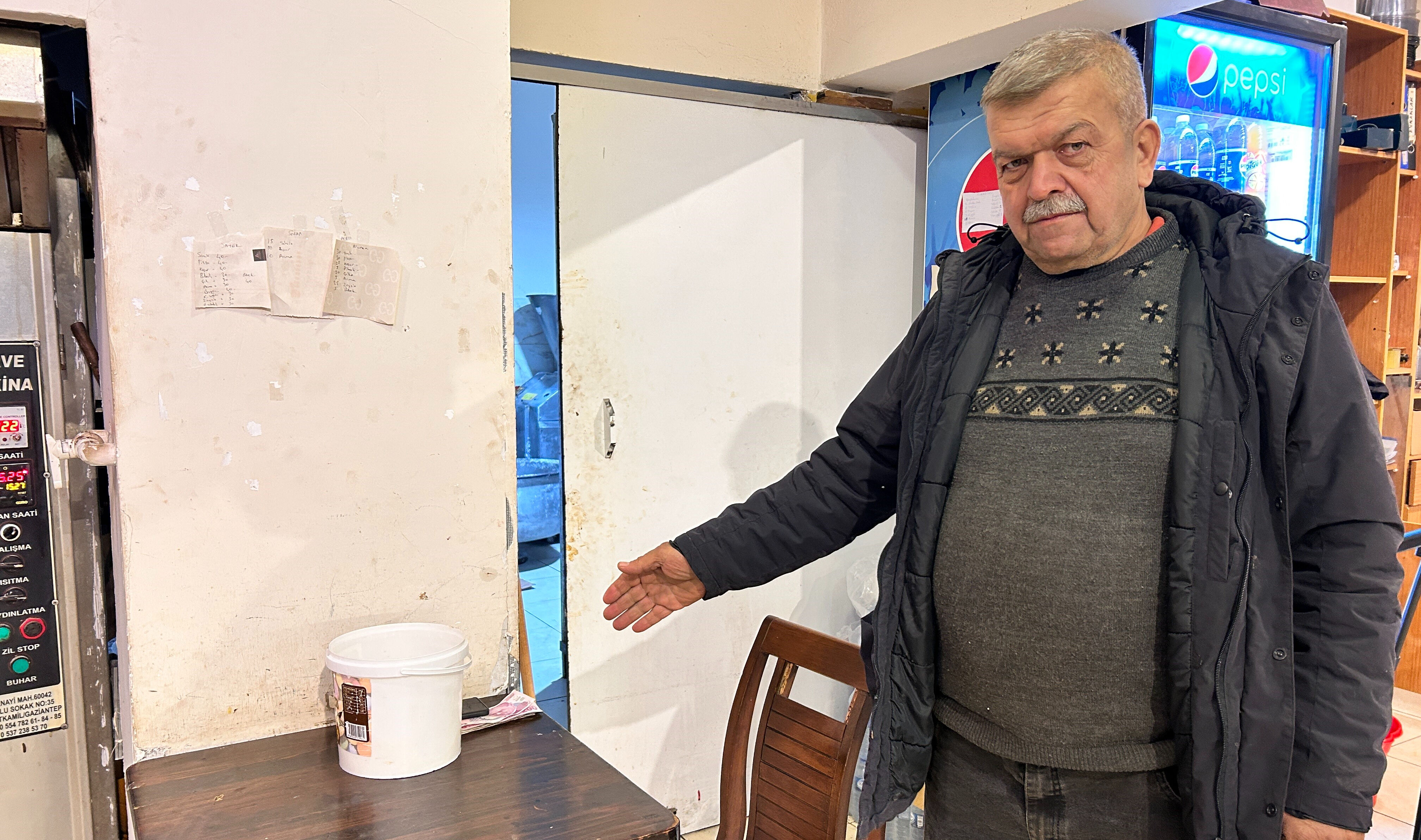 'Üşüdüm' yalanıyla fırına girdi, iyi niyeti suistimal etti! Bakın neler çaldı - 1. Resim