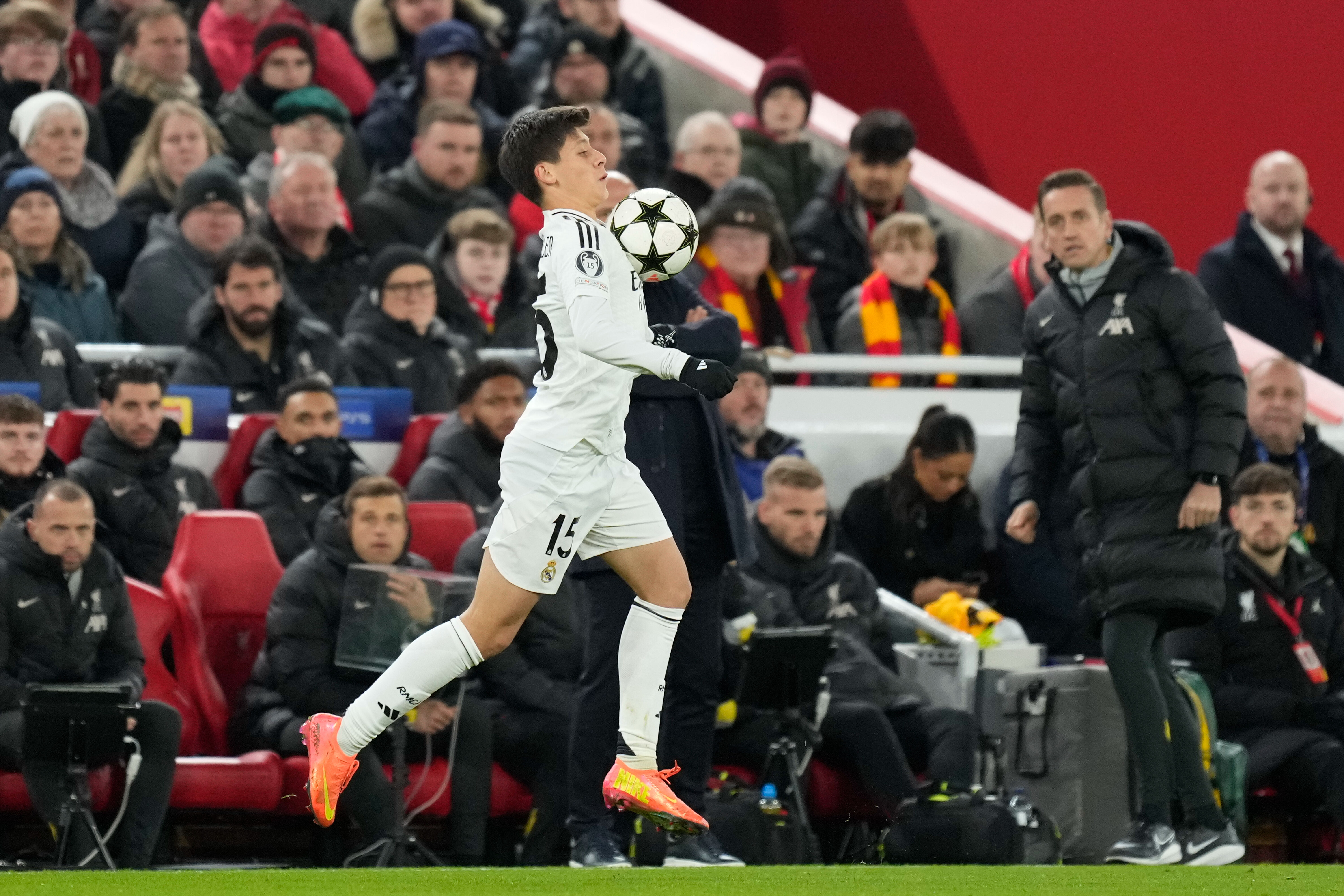 Arda Güler'in hareketi Ancelotti'yi çılgına çevirdi! Şampiyonlar Ligi gecesine damga vuran olay - 3. Resim