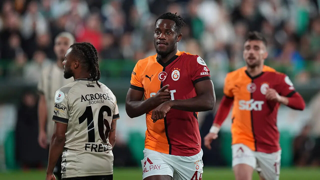 Galatasaray AZ Alkmaar hangi kanalda? Maçın hakemi Horatiu Fesnic olacak! Galatasaray AZ Alkmaar hangi kanalda? Maçın hakemi Horatiu Fesnic olacak! - 2. Resim