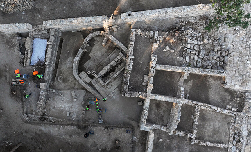 Phaselis Antik Kenti kazısında dini alan keşfedildi, adak heykelleri bulundu - 1. Resim