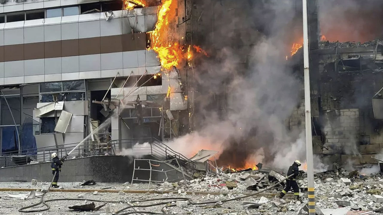 Rusya'nın Ukrayna'ya saldırısını Zelenskiy duyurdu! 100 İHA ve 90'dan fazla füze - 4. Resim