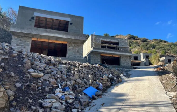 Şarkıcı Suavi'nin villa dikmek için ağaç katliamı yaptığı ortaya çıkmıştı! Bakanlık inceleme başlattı - 4. Resim