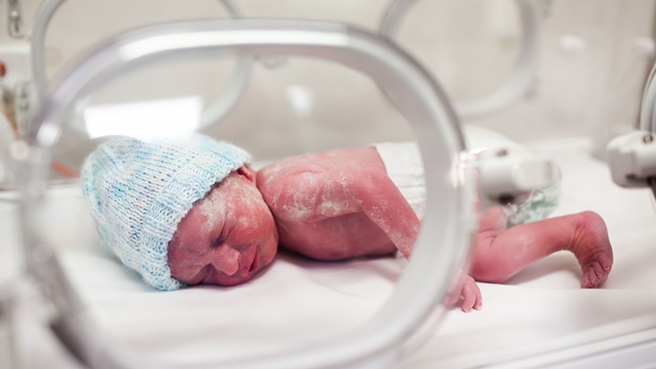 Yenidoğan Çetesi lideri Fırat Sarı başhekimi tehdit etmiş! Kamera kayıtlarını sildiren hastane sahibinden itiraf dolu sözler - 1. Resim