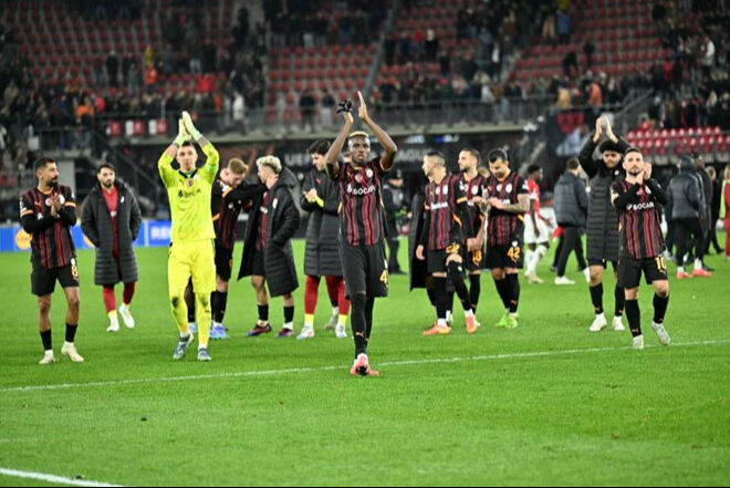 Alkmaar maçı sonrası Galatasaray'ın yıldızına flaş sözler!  Alkmaar maçı sonrası Galatasaray'ın yıldızına flaş sözler!