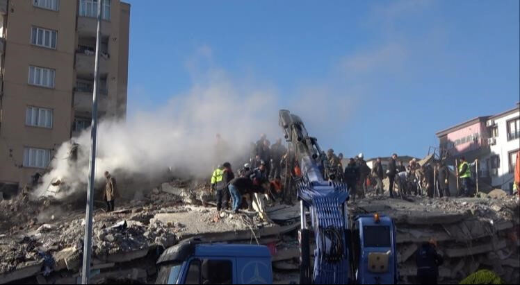 Eski belediye başkanına tahliye! 6 Şubat depremlerinde 105 kişi hayatını kaybetmişti - 2. Resim