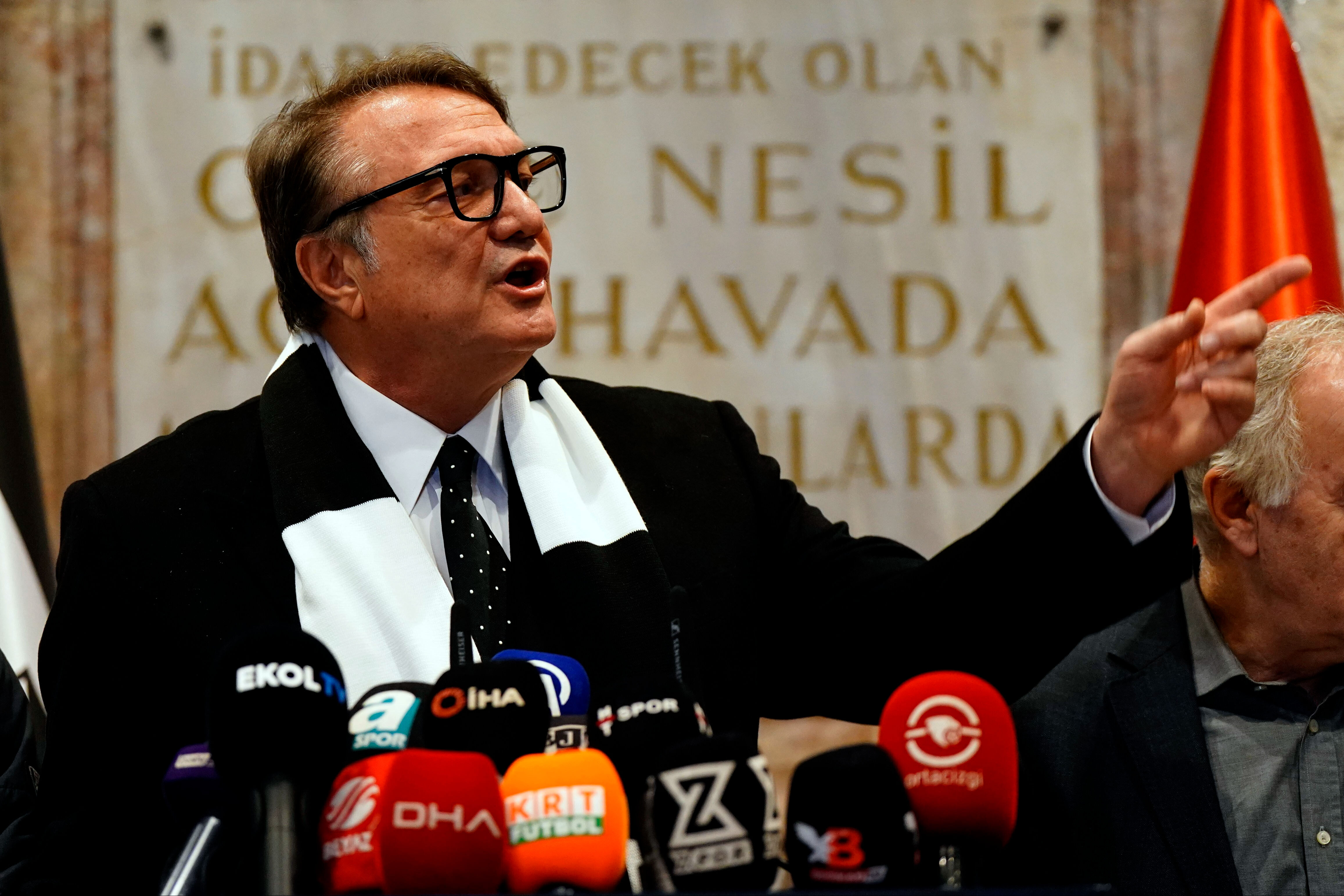 Hasan Arat Beşiktaş'a bu sözlerle veda etti: 