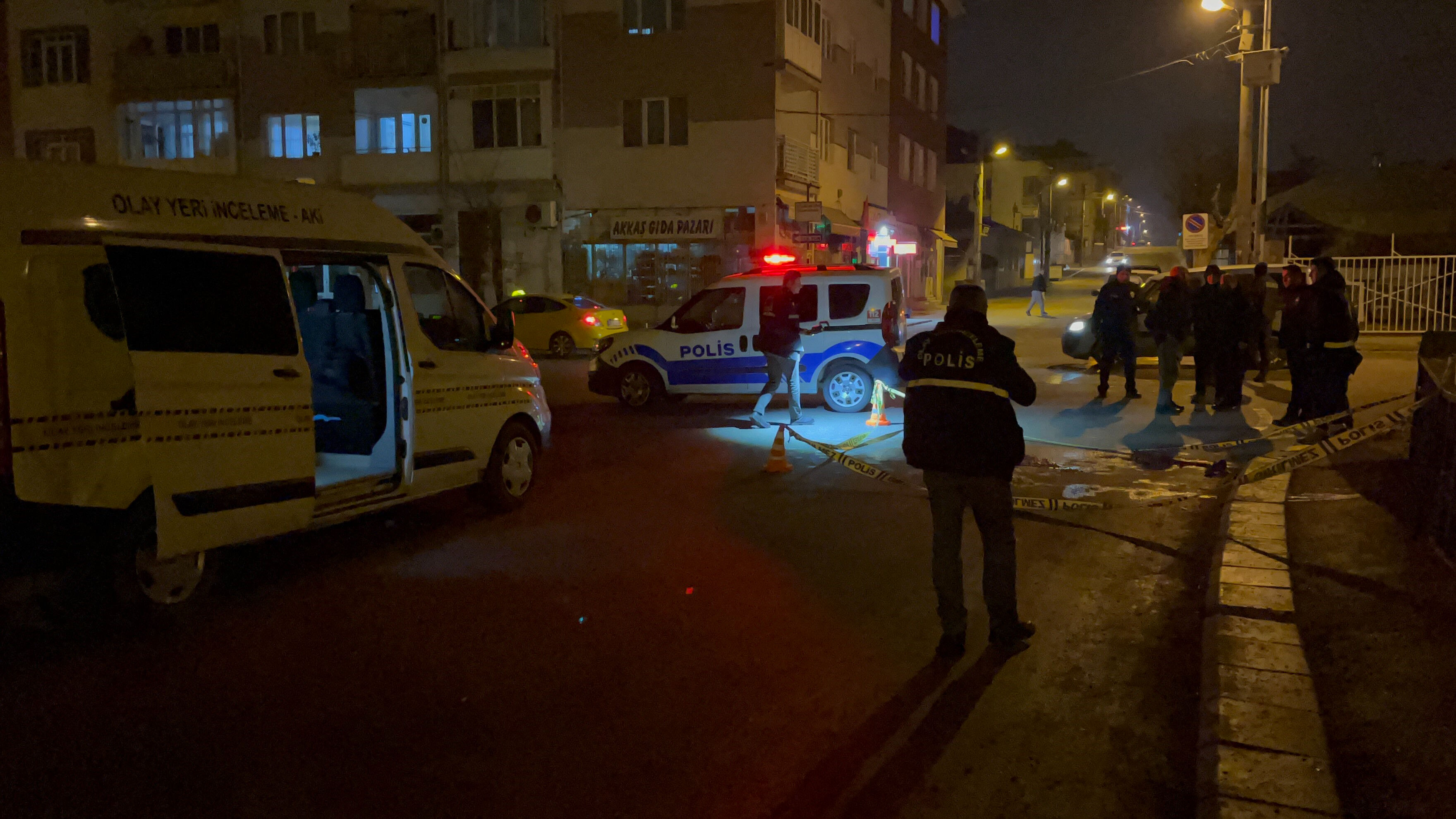 Husumetlilerin kavgası kanlı bitti:1 ağır yaralı - 2. Resim