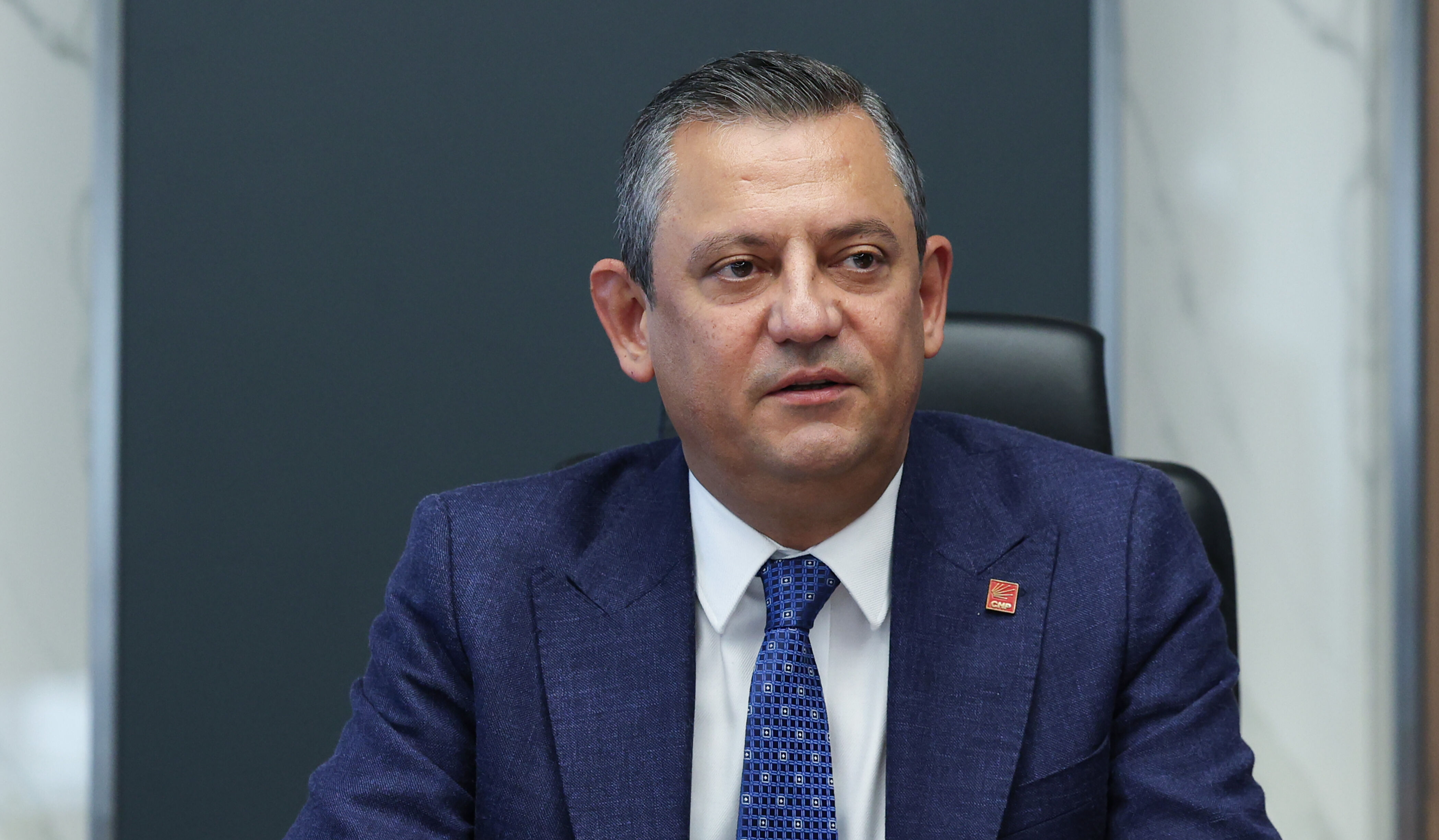 Savcı Akın Gürlek'le ilgili sözleri nedeniyle Özgür Özel hakkında soruşturma başlatıldı Savcı Akın Gürlek'le ilgili sözleri nedeniyle Özgür Özel hakkında soruşturma başlatıldı - 2. Resim