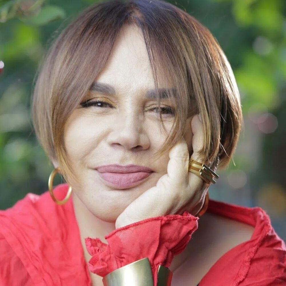 Zeynep Casalini'den intihar itirafı! Ölümden döndüren ünlü şarkıcıyı açıkladı Zeynep Casalini'den intihar itirafı! Ölümden döndüren ünlü ismi açıkladı - 2. Resim