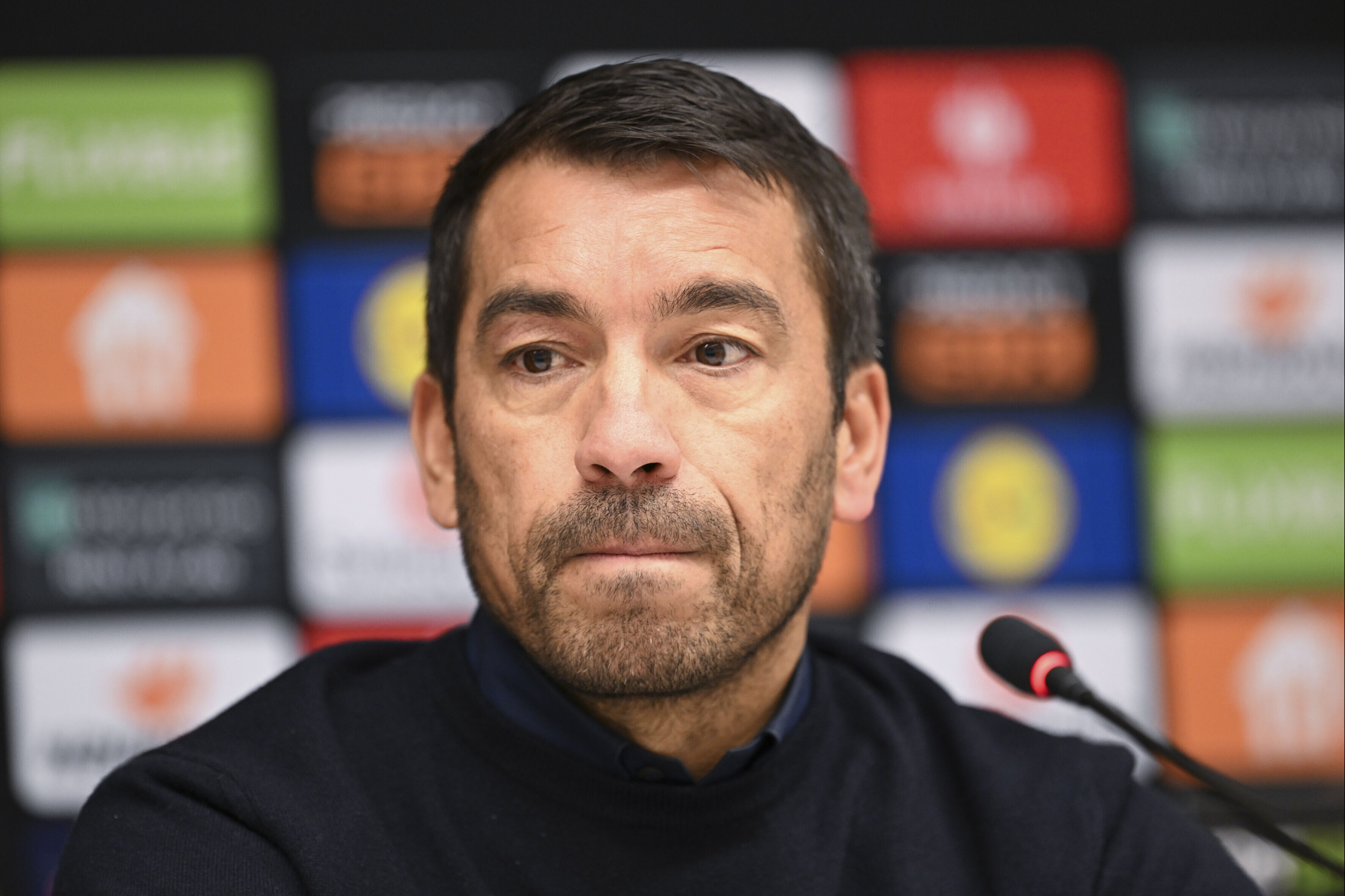 Beşiktaş'ta büyük deprem! Hasan Arat'ın ardından, Giovanni van Bronckhorst ile yollar ayrıldı - 4. Resim