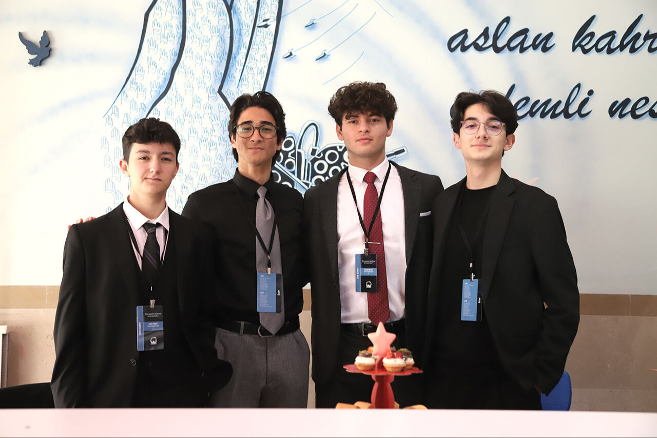 Gençler krizlere çözüm üretti! 23 lisenin öğrencileri Alem-i İslam Çalıştayı'nda buluştu - 9. Resim