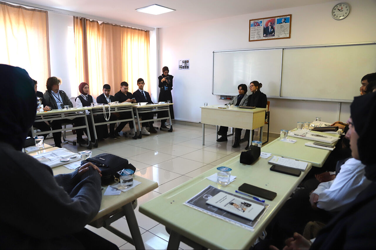 Gençler krizlere çözüm üretti! 23 lisenin öğrencileri Alem-i İslam Çalıştayı'nda buluştu - 8. Resim