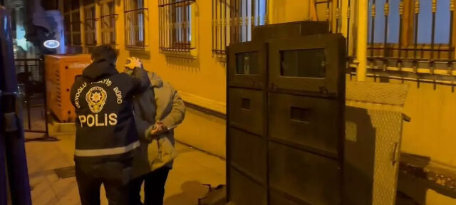 Sahte içki skandalında olay detay! Kapı kapı gezerek sahte içki satmış - 5. Resim