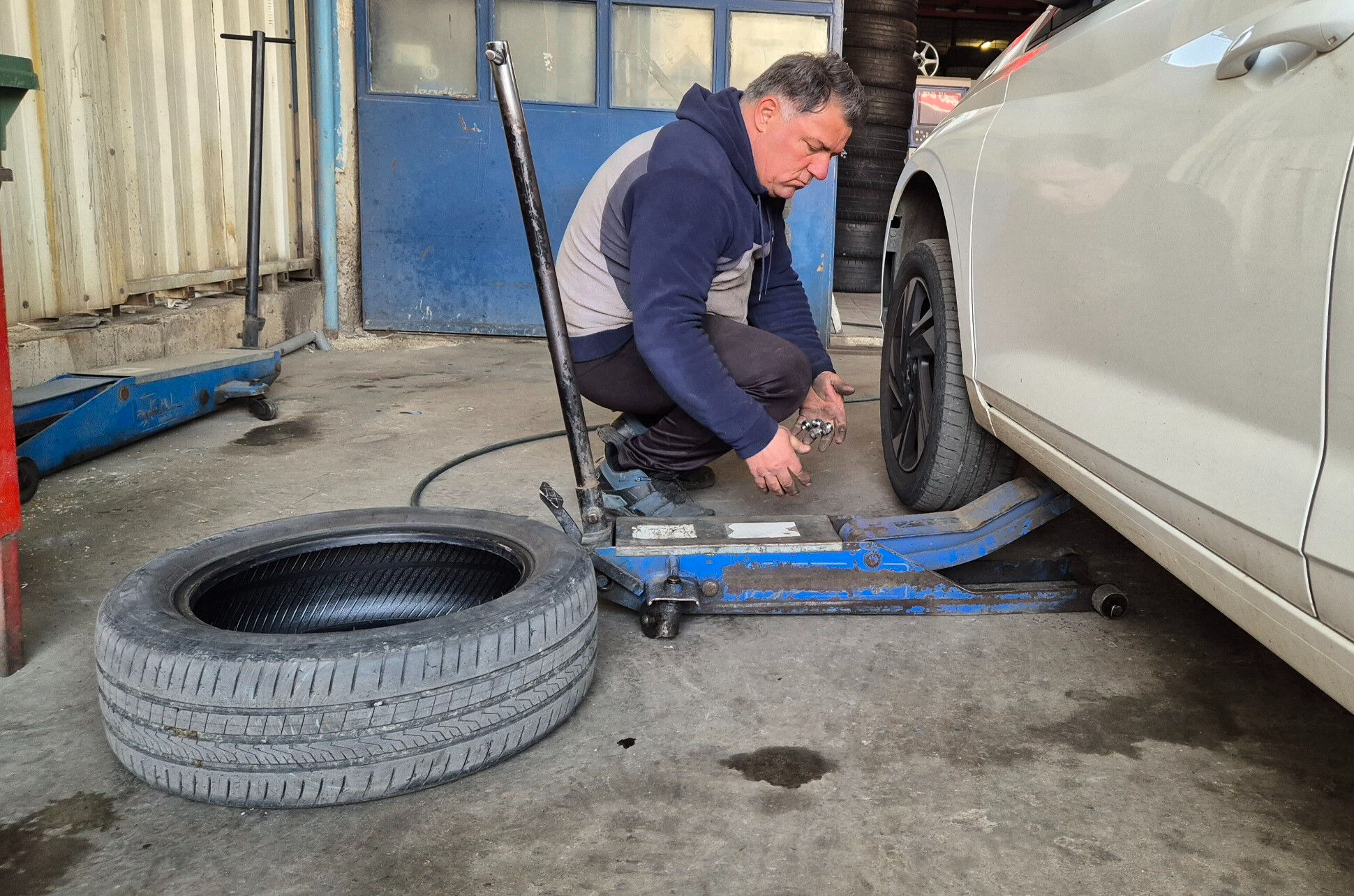 Trafiğe çıkacak olanlara son gün uyarısı! "Canını seven kış lastiği taksın" Trafiğe çıkacak olanlara son gün uyarısı! "Canını seven kış lastiği taksın" - 2. Resim