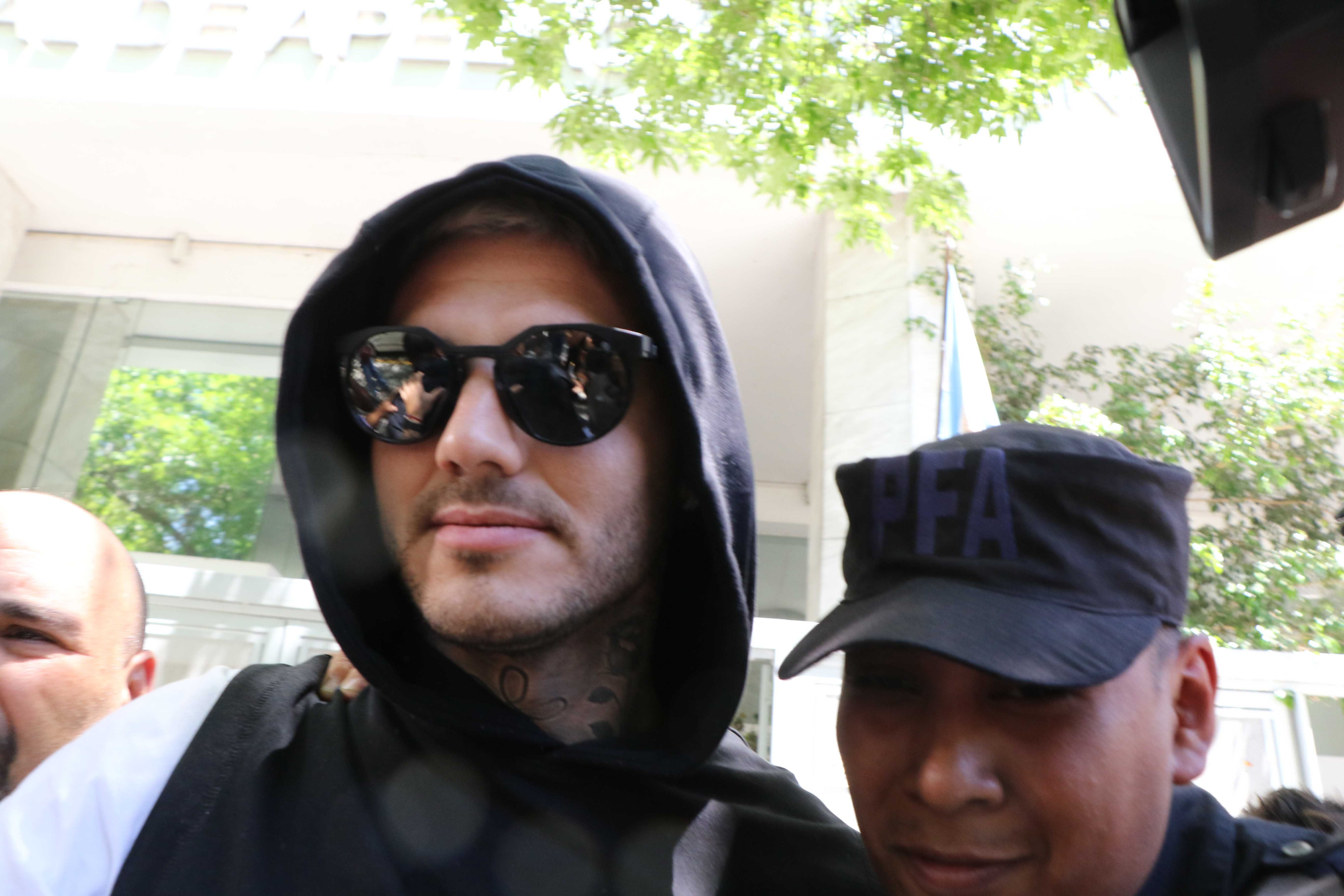 Wanda Nara dava açmıştı! Mauro Icardi Buenos Aires'te mahkemeye çıktı - 1. Resim