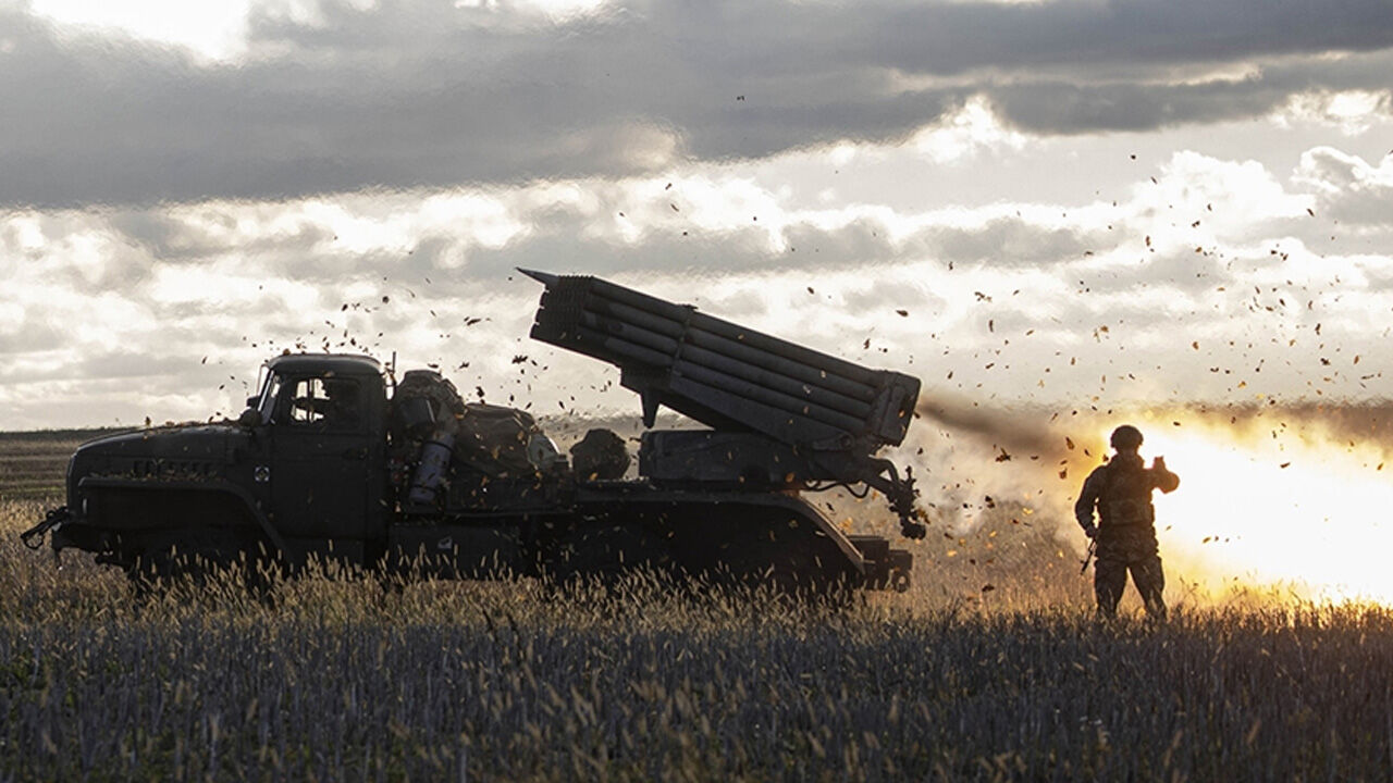 Zelenskiy barış için NATO üyeliği istedi! "Savaşın sıcak aşamasını sona erdirmeye hazırız" Zelenskiy barış için NATO üyeliği istedi! "Savaşın sıcak aşamasını sona erdirmeye hazırız" - 1. Resim
