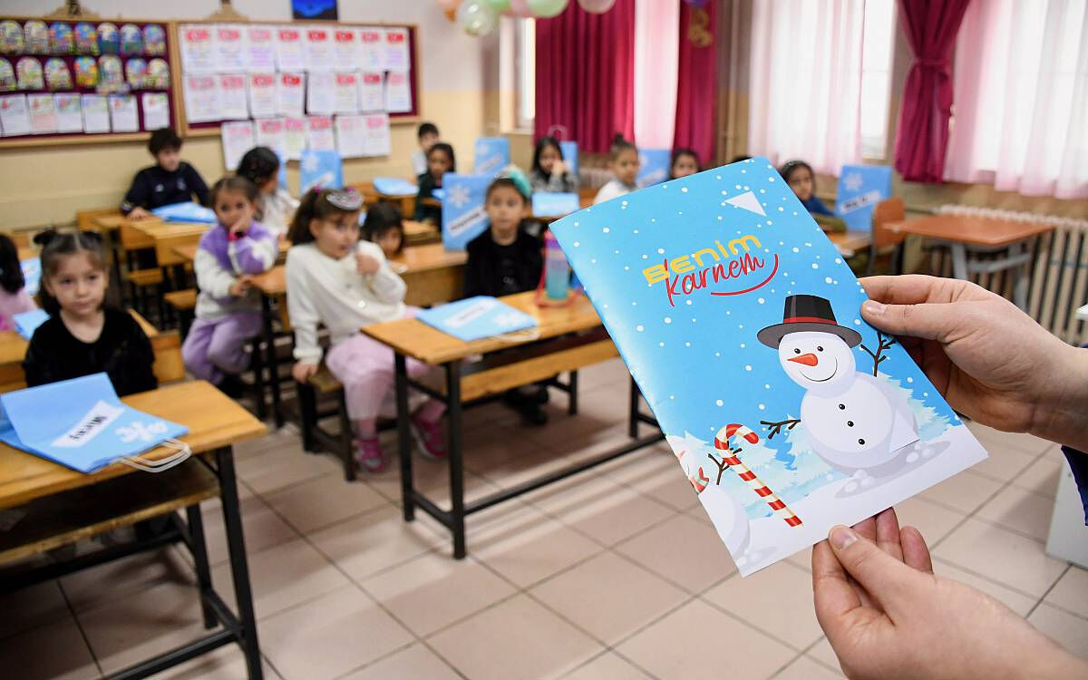 15 tatil için geri sayım! Yarıyıl tatili ne zaman, sömestr tatili hangi gün başlayacak? - 1. Resim