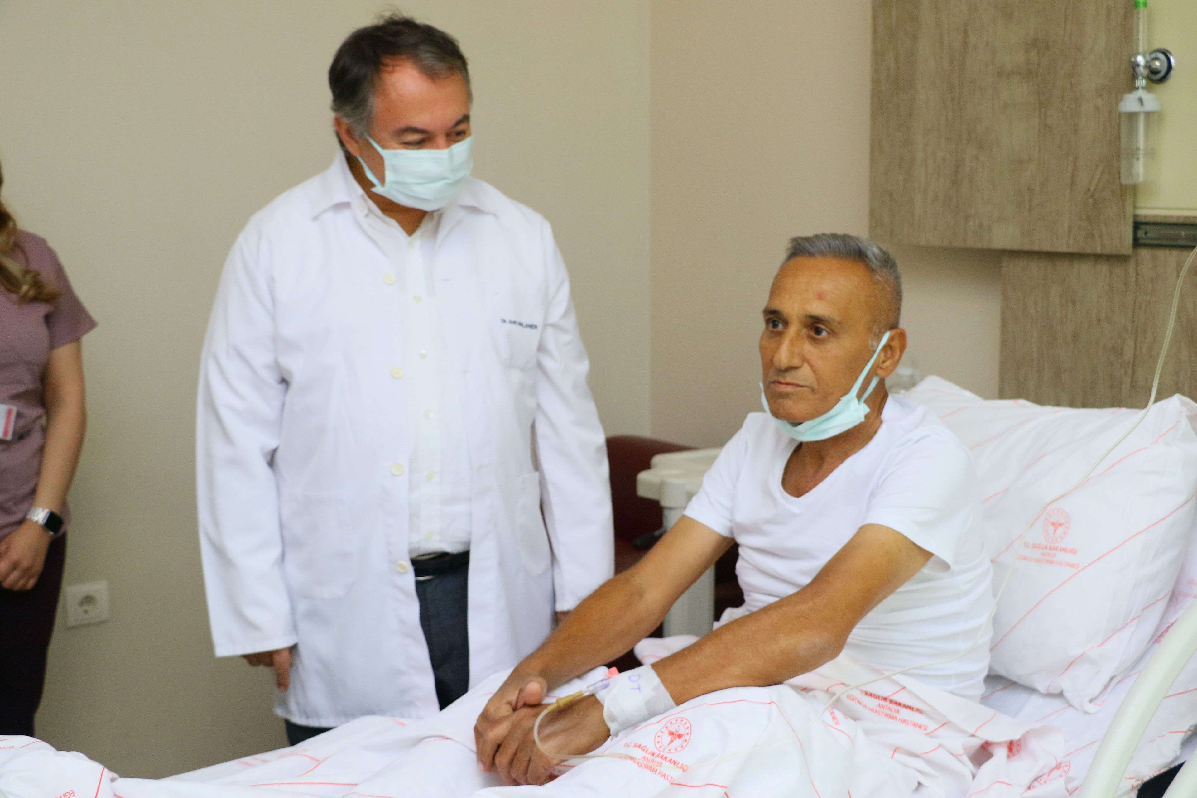 19 yaşındaki Fatma Sude tır şoförü Muzaffer Şimşek'in hayatını kurtardı 19 yaşındaki Fatma Sude tır şoförü Muzaffer Şimşek'in hayatını kurtardı - 3. Resim