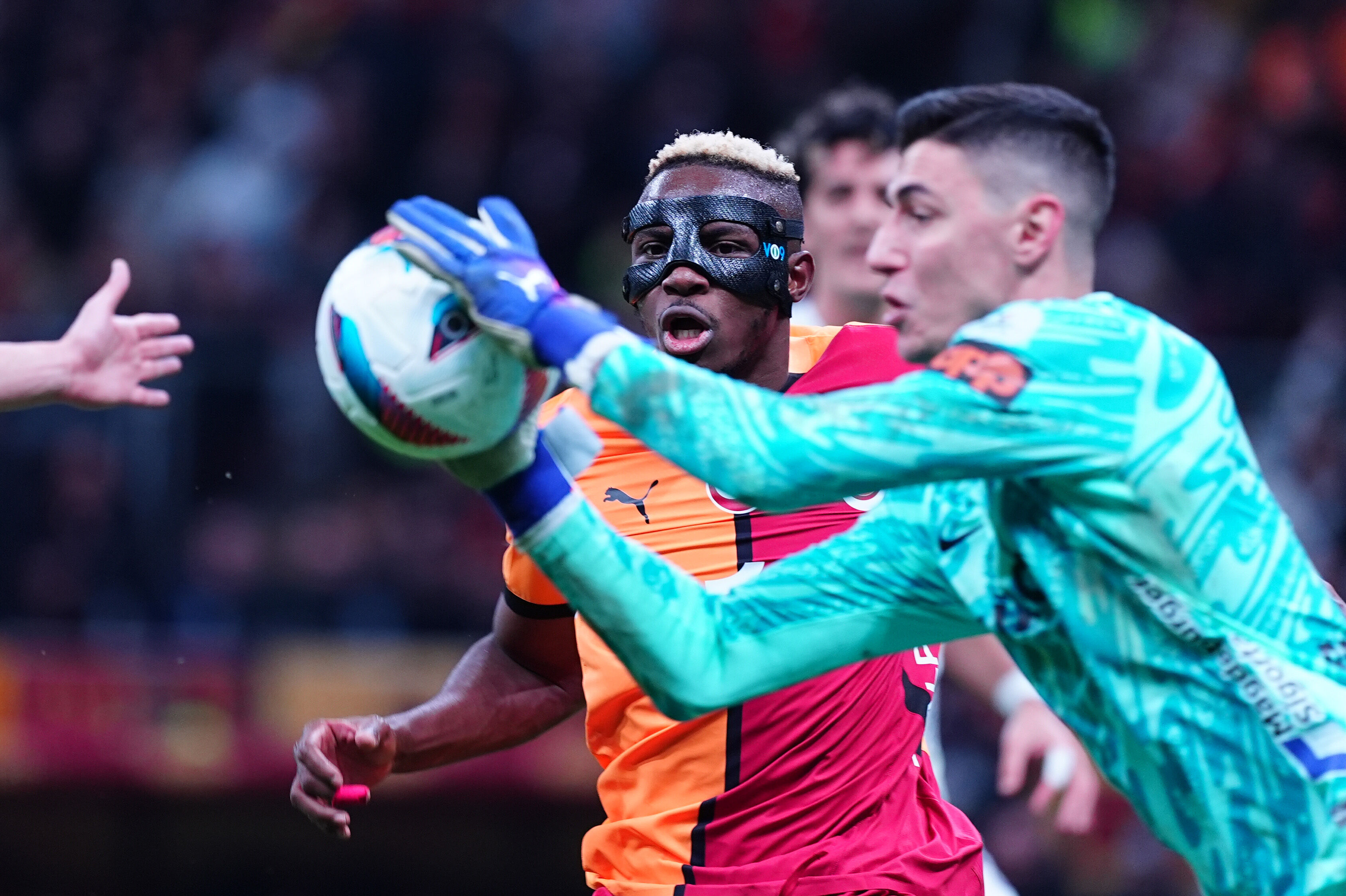 Galatasaray maçına damga vuran Berke Özer için çarpıcı sözler! "Muslera yerine al koy kaleye" - 3. Resim