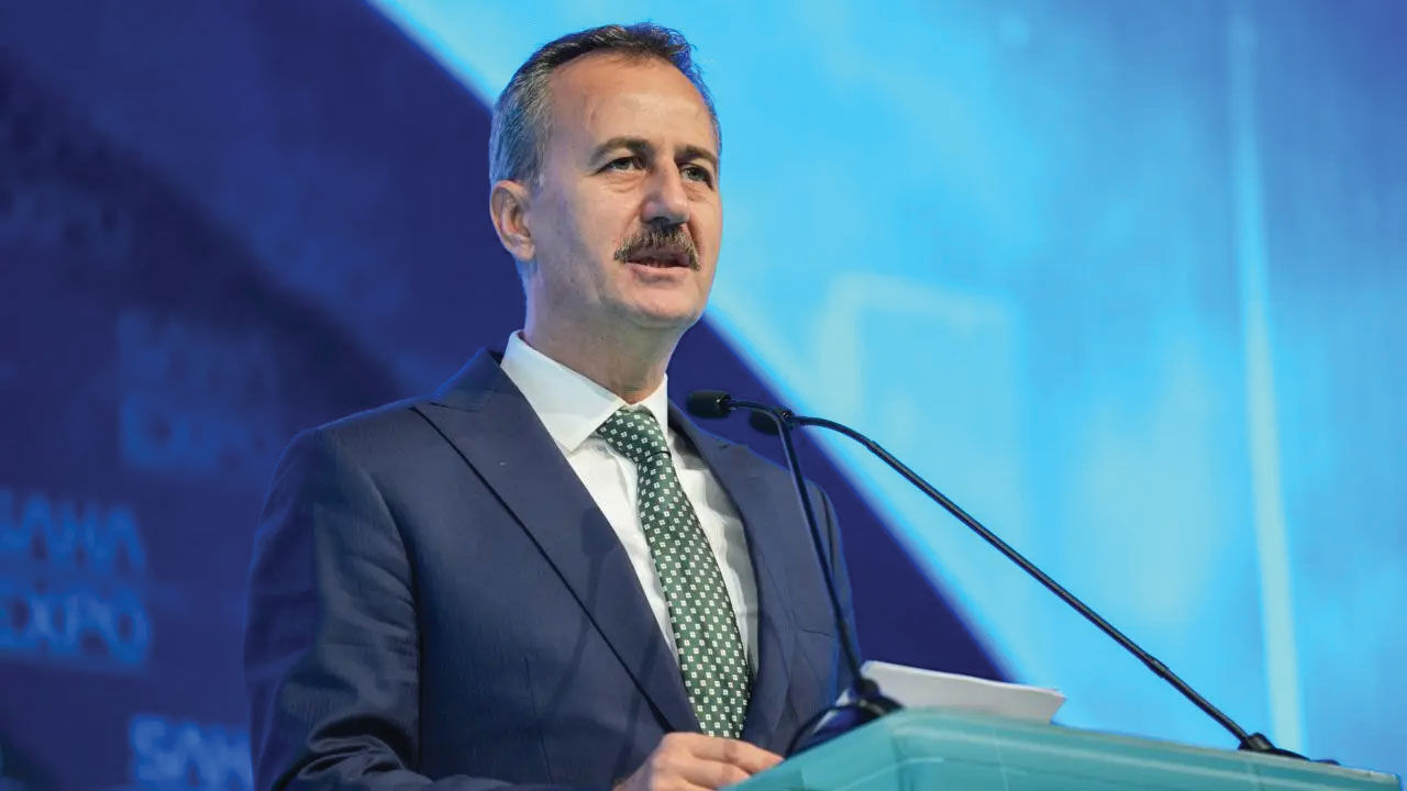 Dünya Türkiye'nin savunma ve havacılık sanayiindeki başarısını izliyor! 11  ayda ihracat rekoru | Türkiye Gazetesi