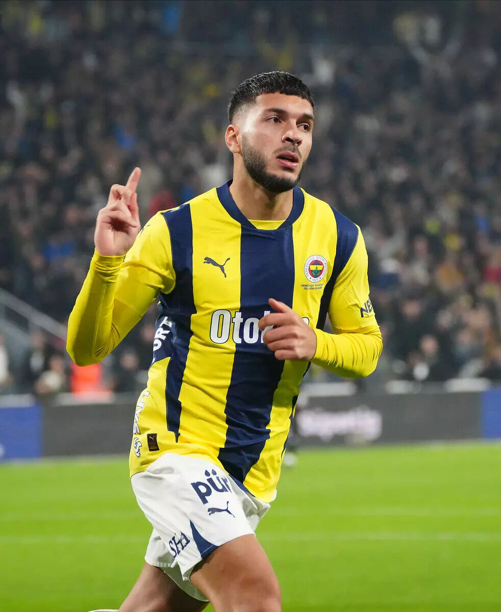 Oğuz Aydın kimdir, nereli, kaç yaşında, evli mi? Fenerbahçe'de Oğuz Aydın  rüzgarı devam ediyor | Türkiye Gazetesi