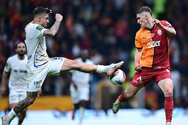 Spor yazarları Galatasaray-Eyüpspor maçını değerlendirdi! "Dedikodu üretenler utandınız mı?" - 1. Resim