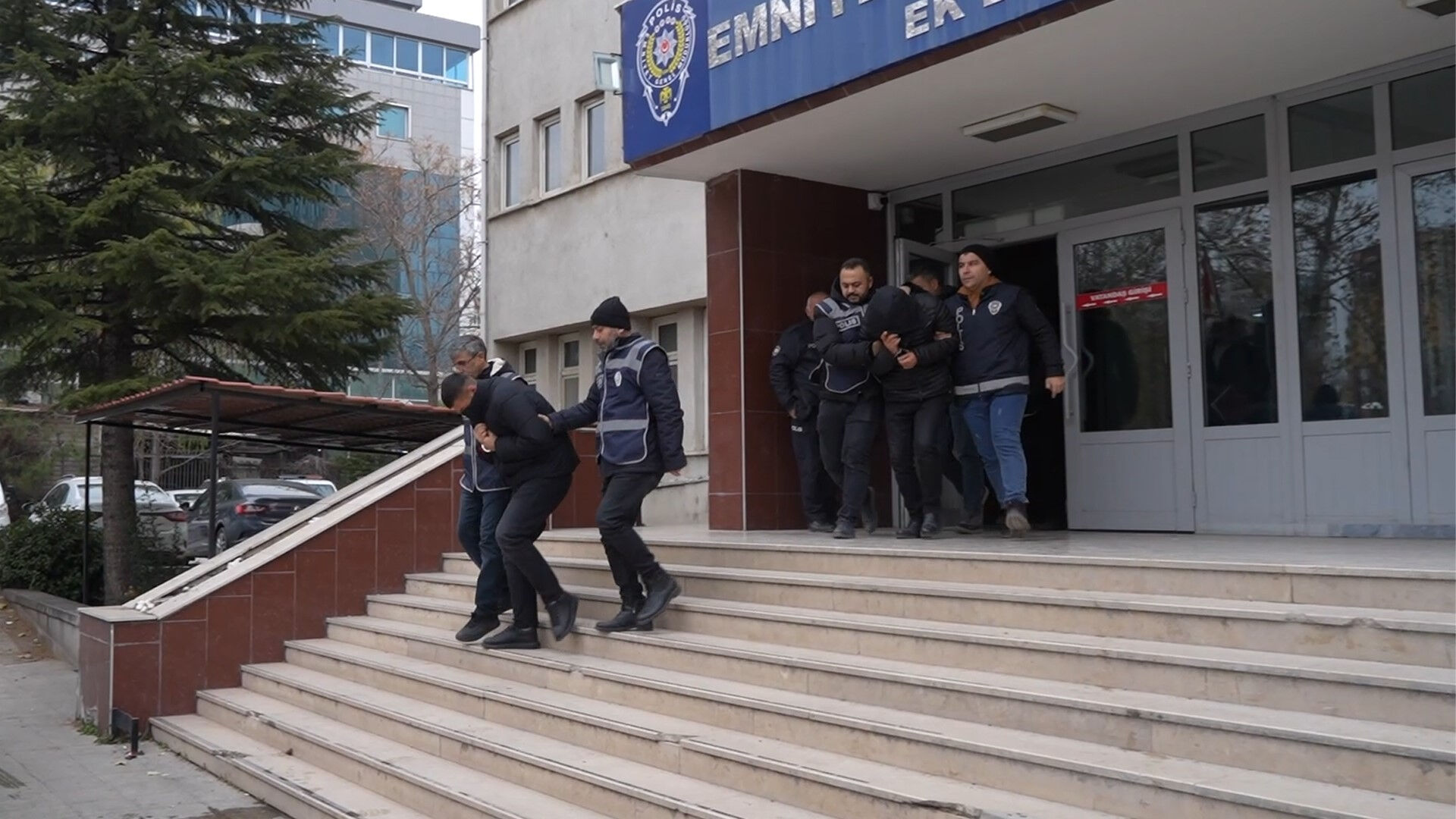 Yasak aşk cinayetinde baba ve oğlun cezası belli oldu - 3. Resim