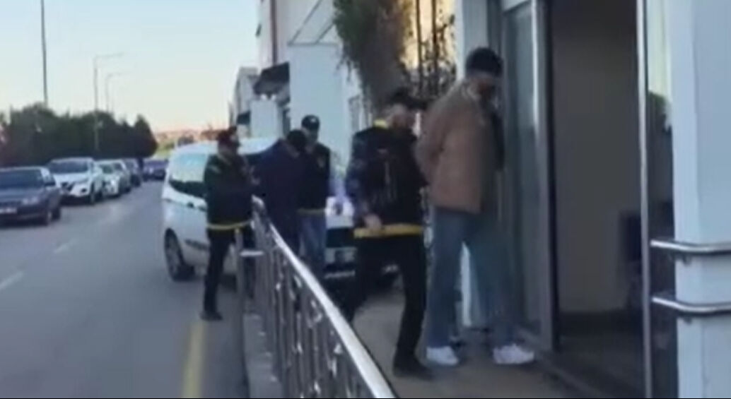 Adana'da haraç istedikleri işyeri sahibi vermeyince kurşun yağdırdılar - 2. Resim