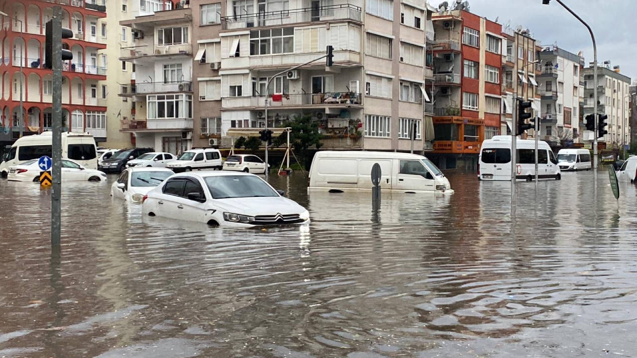 Antalya Valiliği duyurdu! 4 Aralık yarın okullar tatil mi? - 1. Resim