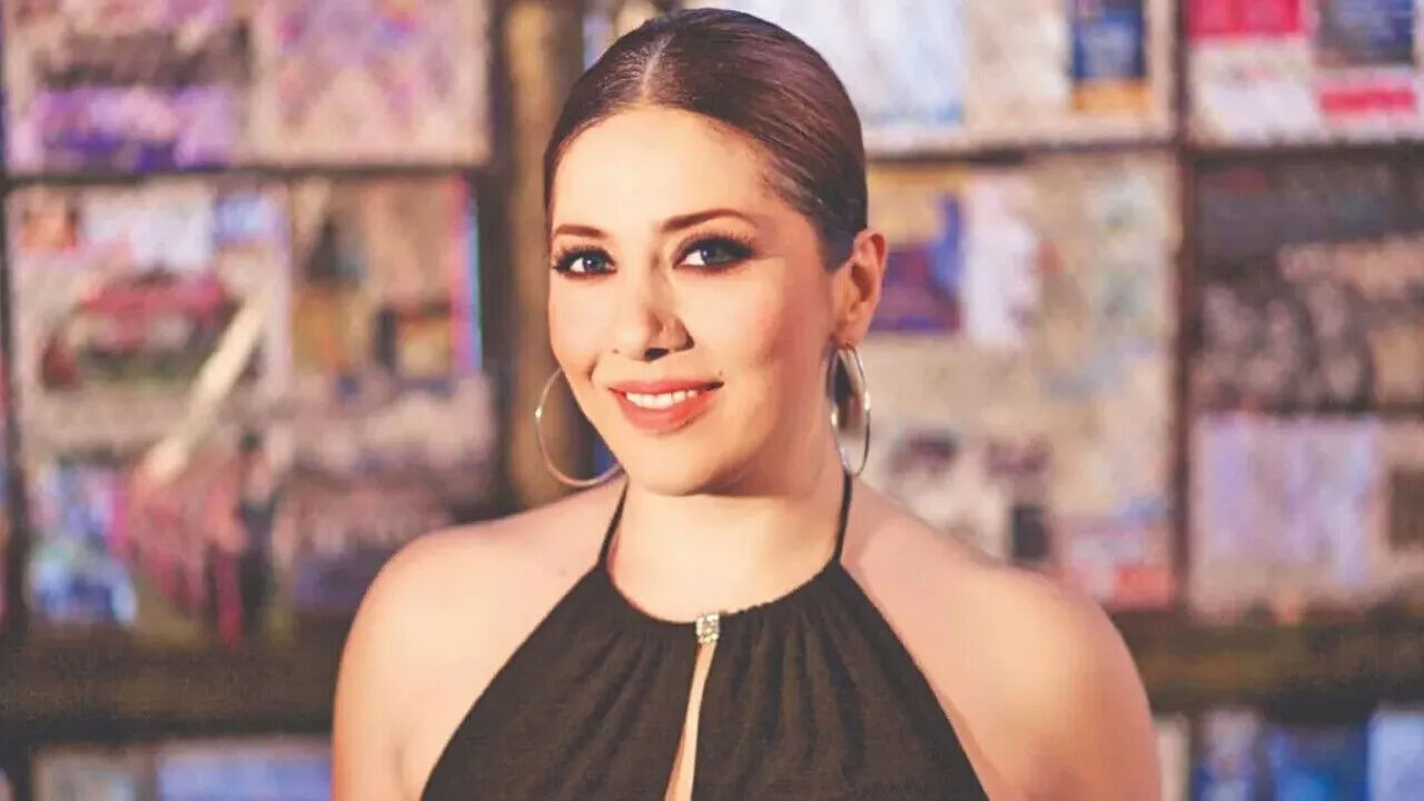 Apar topar mahkemeye koşmuştu! Şarkıcı Hazal davayı kazandı - 1. Resim