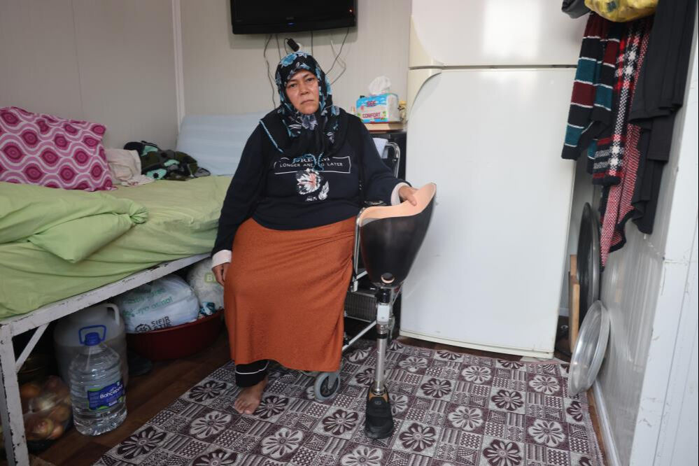 Depremde kızını, eşini ve bacağını kaybetmişti! Protez bacak için yıkan haber - 1. Resim