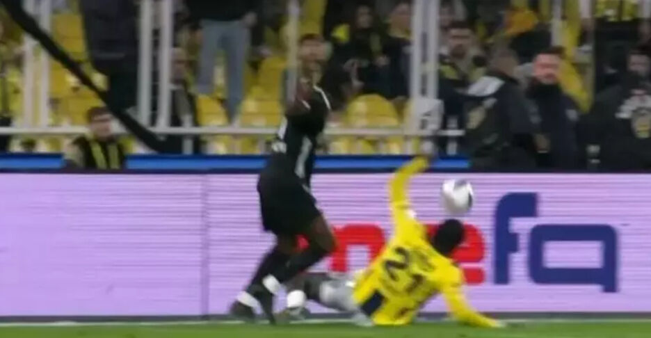 Gaziantep, Fenerbahçe karşısında 3 kez penaltı bekledi! Hakem kararları doğru mu? - 2. Resim