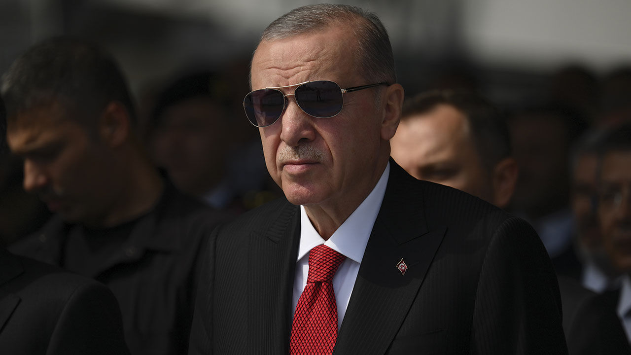 Japonya Veliaht Prensi Fumihito ve Prensesi Kiko T&uuml;rkiye'ye geldi! Erdoğan ile g&ouml;r&uuml;şecek - 2. Resim