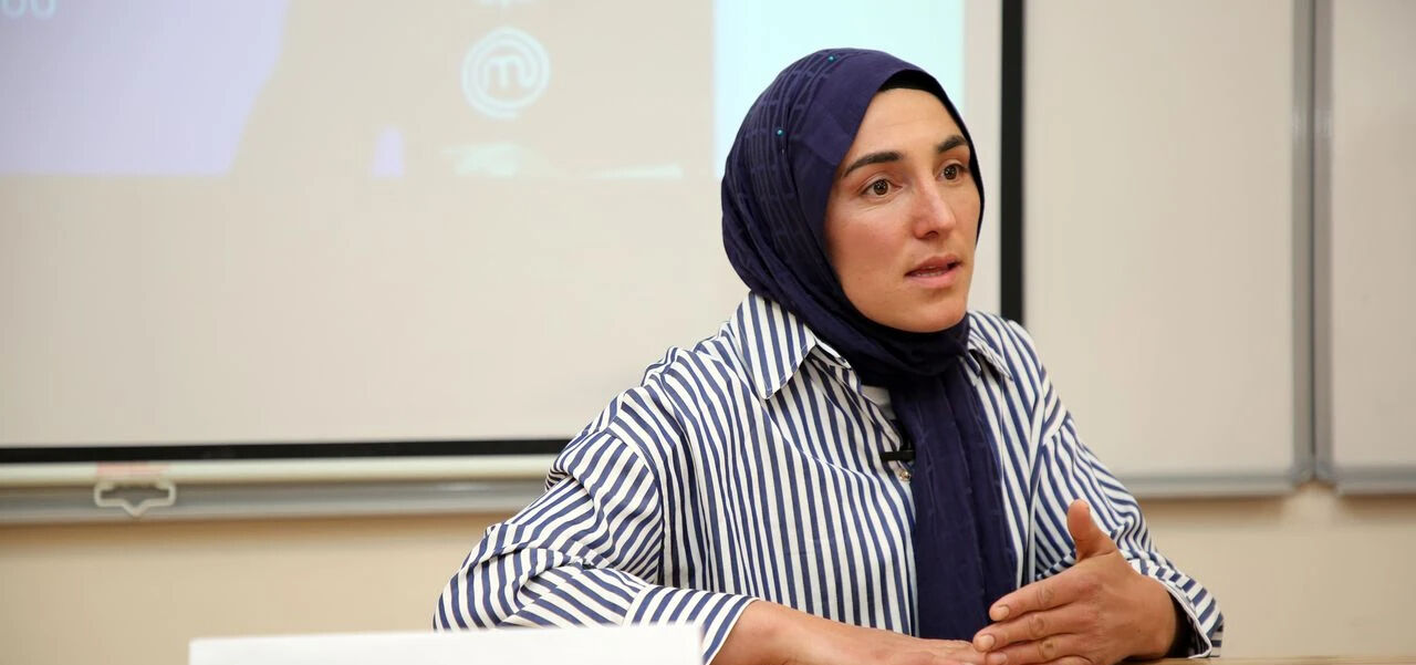 MasterChef'le adını duyurmuştu! Ayşe Ekiz o teklifi değerlendirdi ve nerede çalışacağını açıkladı - 4. Resim