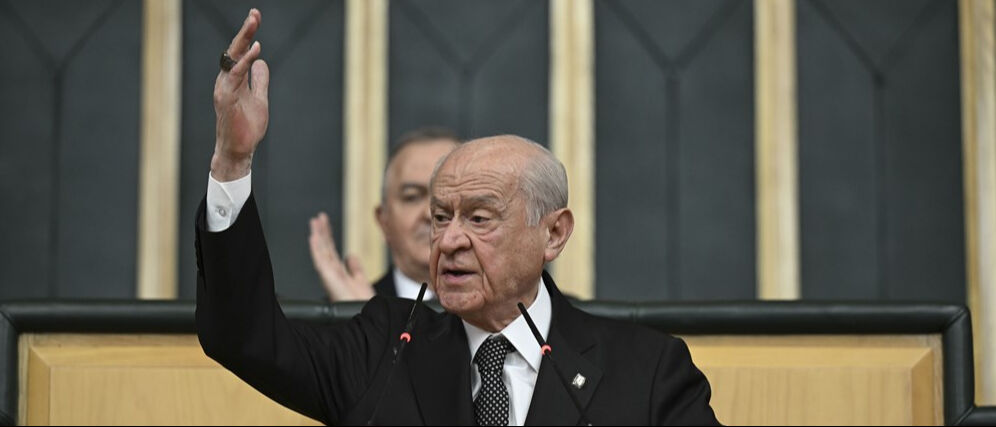 Özgür Özel'den grup toplantısında para kulesi! Para sayma görüntülerine böyle cevap verdi - 4. Resim