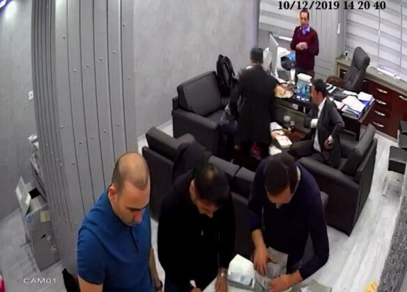 Özgür Özel'den grup toplantısında para kulesi! Para sayma görüntülerine böyle cevap verdi - 5. Resim