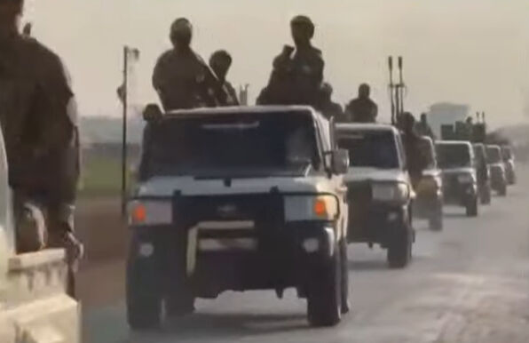 Suriye'de muhalifler Esad rejimini devirmek için ilerliyor! Muhalifler Münbiç için hazırlanıyor - 1. Resim