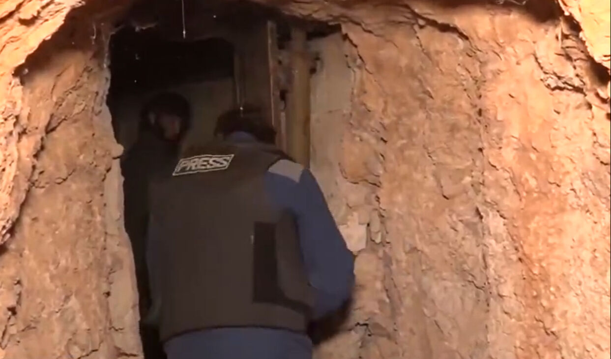 Suriye'de terör örgütü PKK'nın tuzaklayarak kaçtığı tüneller görüntülendi - 6. Resim