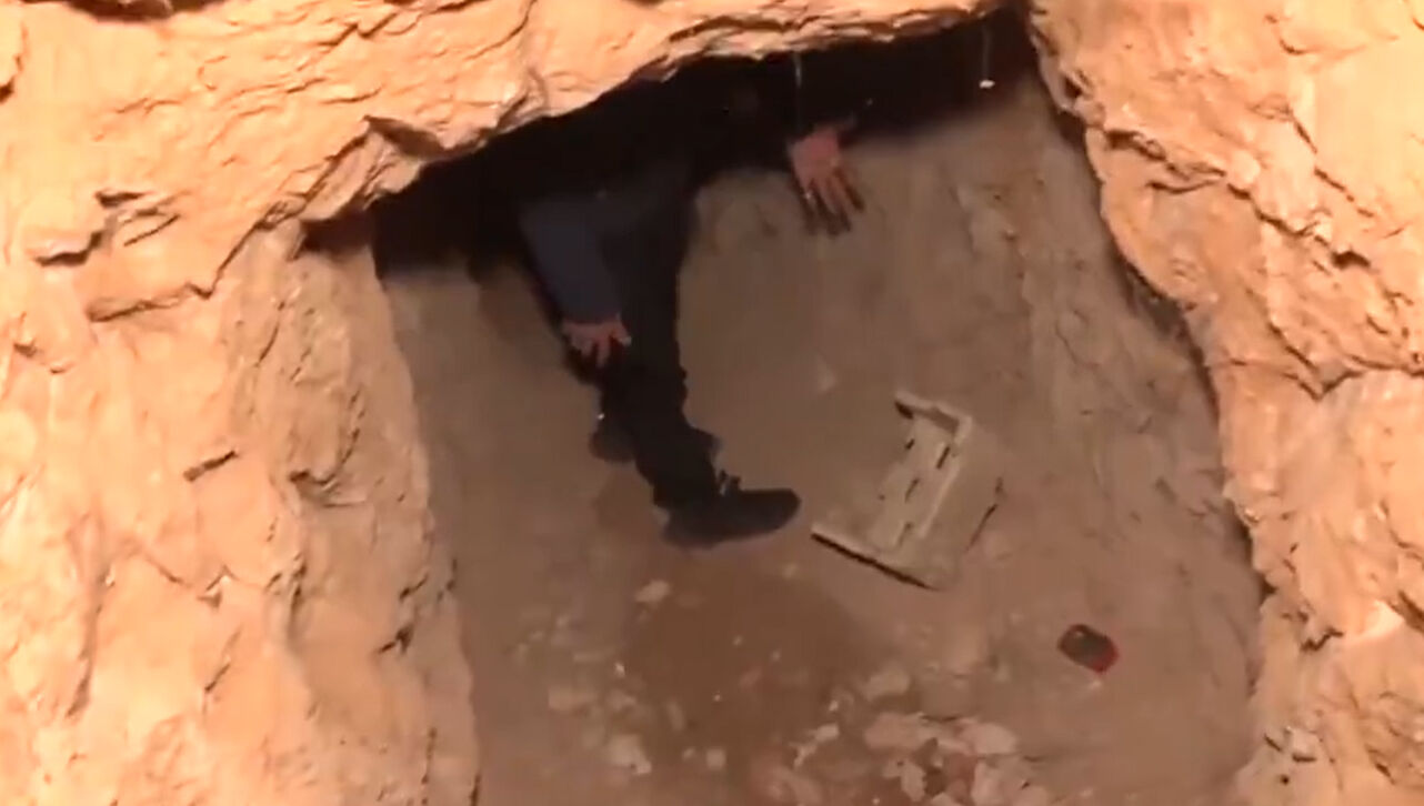 Suriye'de terör örgütü PKK'nın tuzaklayarak kaçtığı tüneller görüntülendi - 5. Resim