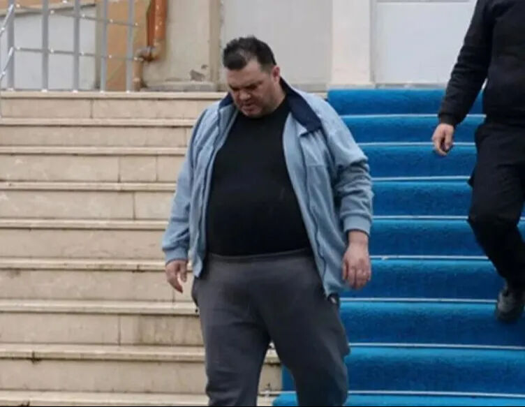 'Yeşilçam'ın 'Sezercik'i Sezer İnanoğlu boşandı! Mahkemede gergin anlar! 'Kısır' tartışması olay oldu - 3. Resim