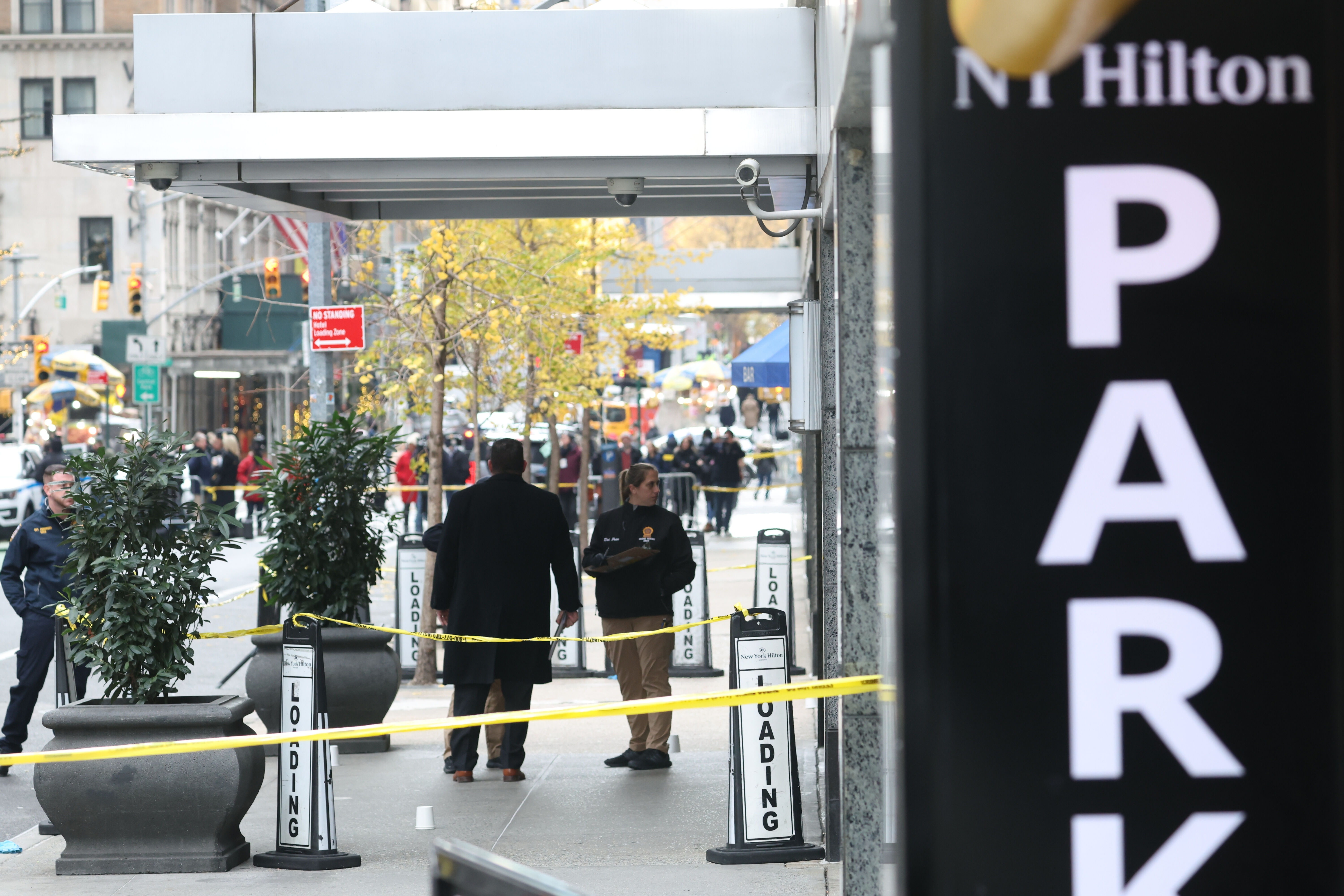 ABD'de ünlü CEO'ya suikast! Brian Thompson'ı öldüren saldırganın başına ödül koyuldu - 1. Resim