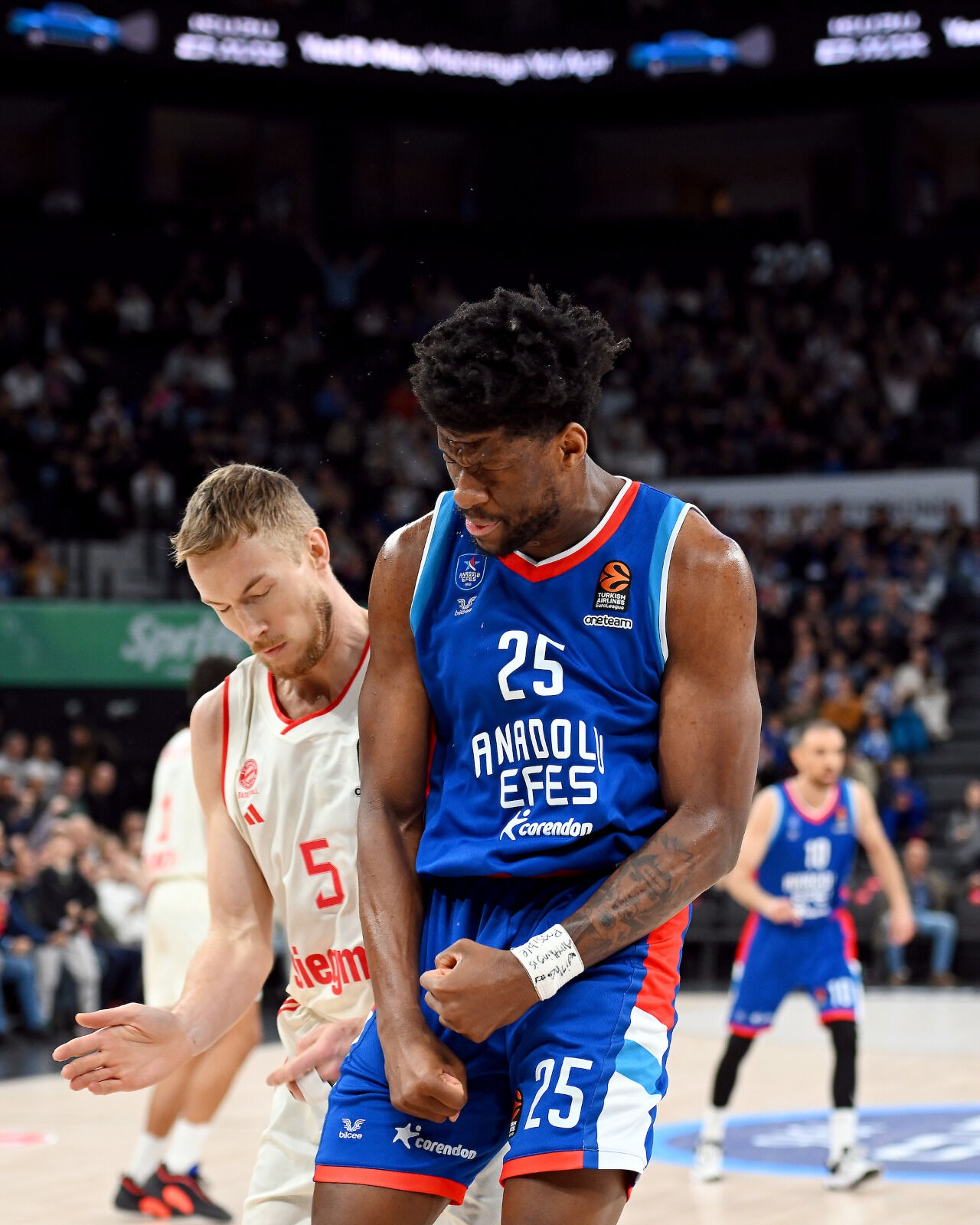 Anadolu Efes-Bayern Münih maçını kim kazandı? Maç özeti   - 1. Resim