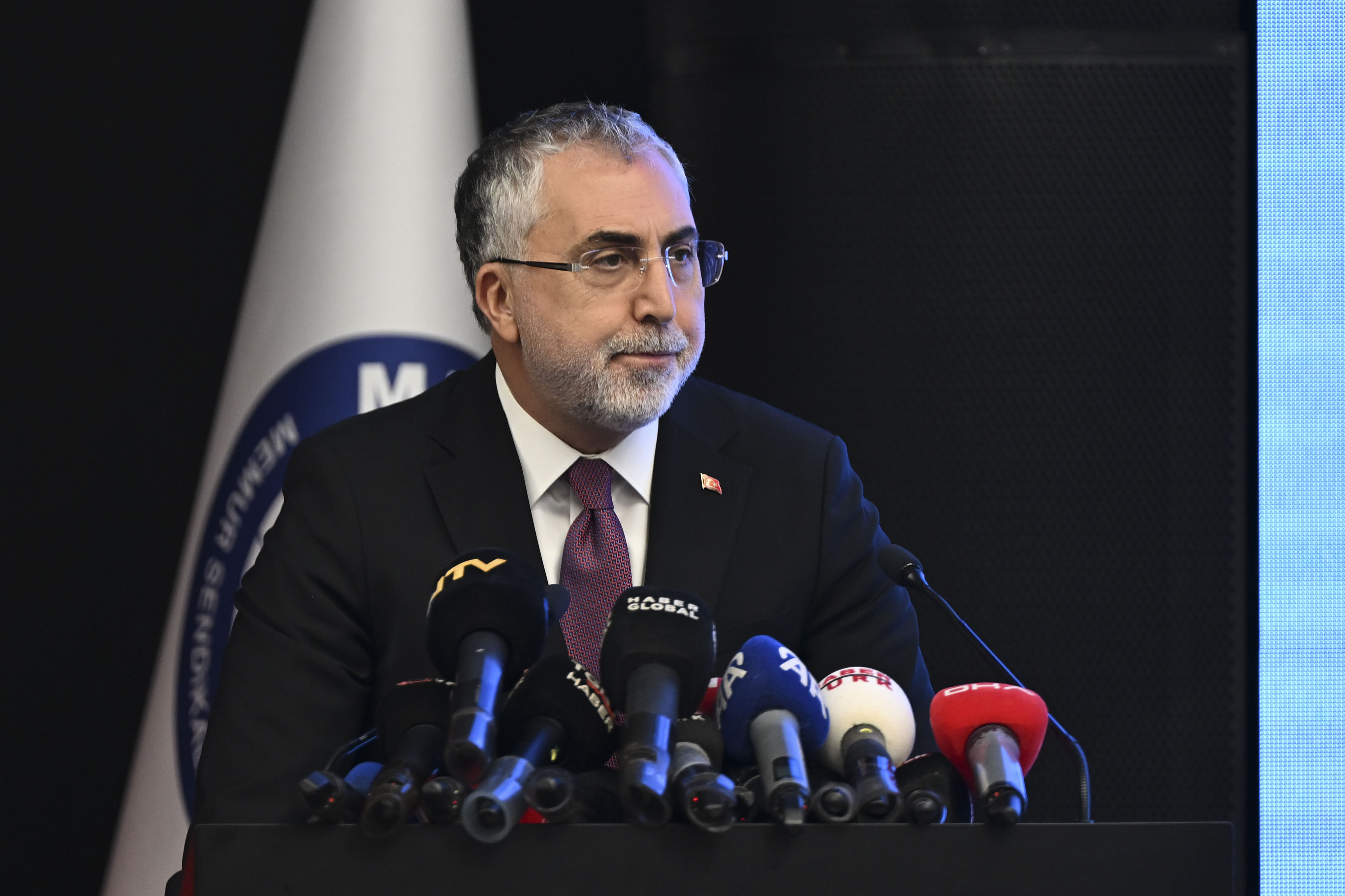 Bakan Vedat Işıkhan'dan 'asgari ücret ne kadar olacak' sorusuna ilişkin açıklama - 2. Resim