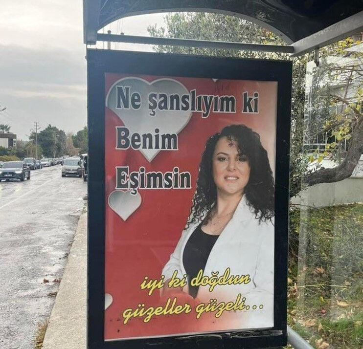 Çanakkale'de gören bir daha baktı! Eşinin doğum gününü kutladı, sosyal medyada viral oldu - 2. Resim