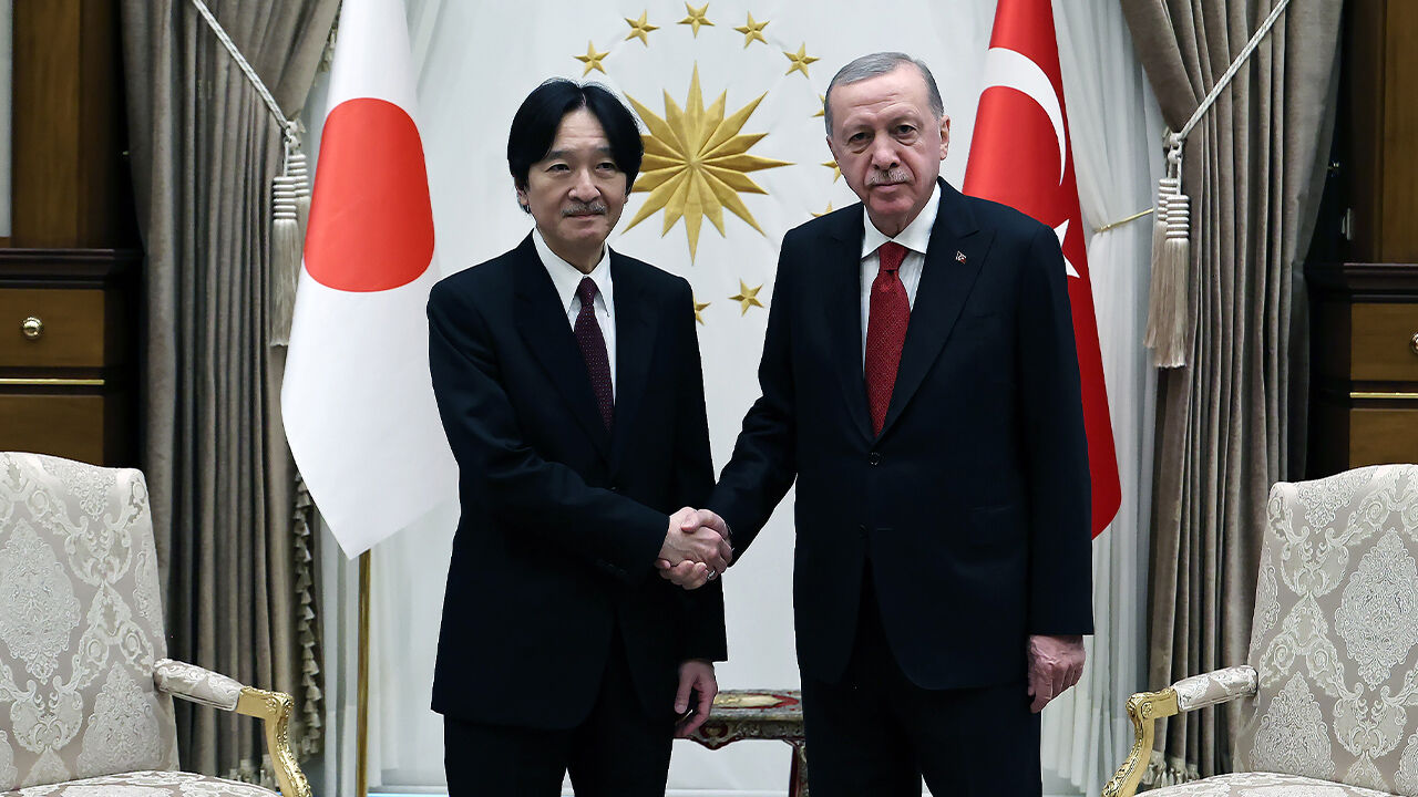 Cumhurbaşkanı Erdoğan, Japonya Veliaht Prensi Akshino Fumihito'yu kabul etti - 2. Resim