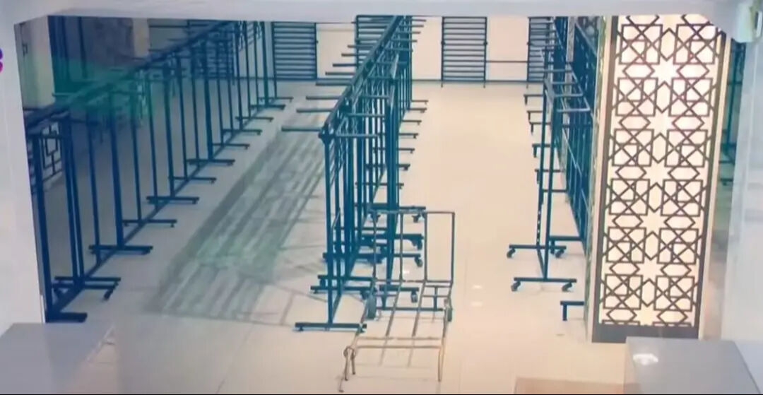 Fiyatlar Avrupa'yla eşitlendi Laleli esnafı dükkan kapattı - 1. Resim