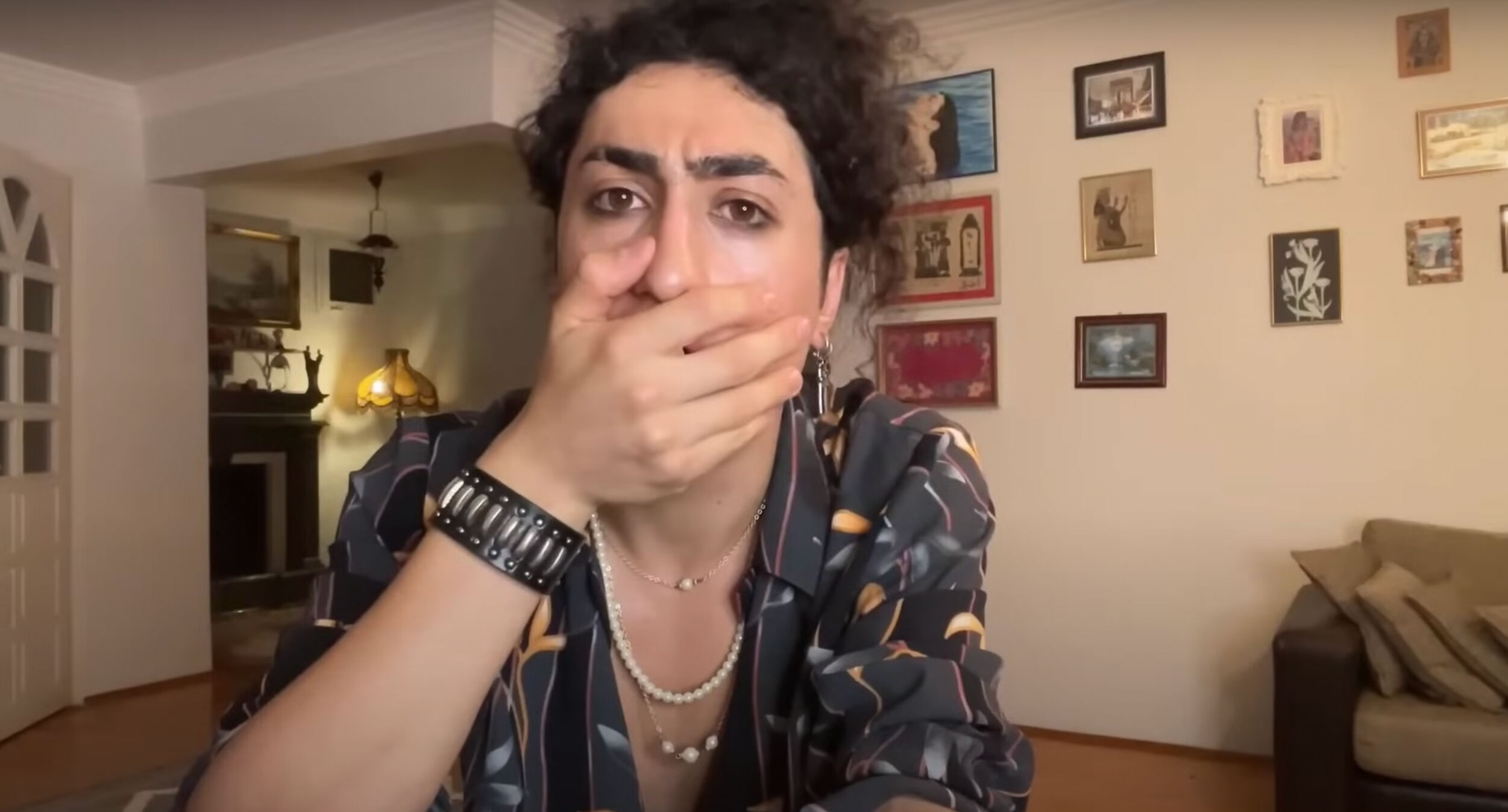 Gaga Bulut kimdir, Gaga Bulut canlı yayın olayı nedir? Pedofili açıklaması kan dondurdu! - 2. Resim